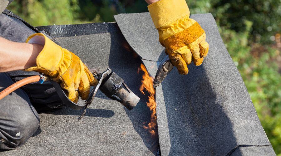 Professional flood damage restoration services in Leamington, UT